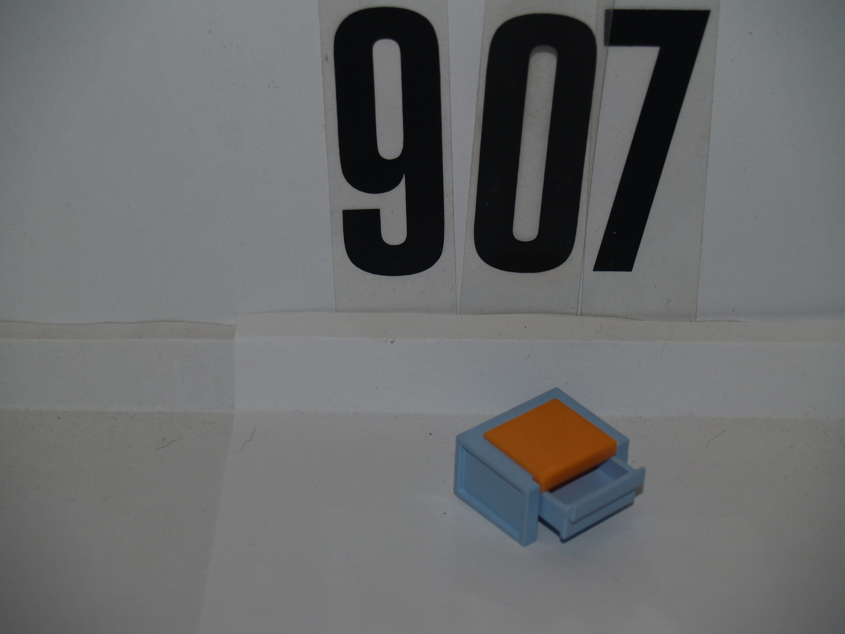 Playmobil Nachttisch mit Schublade hellblau aus 4284