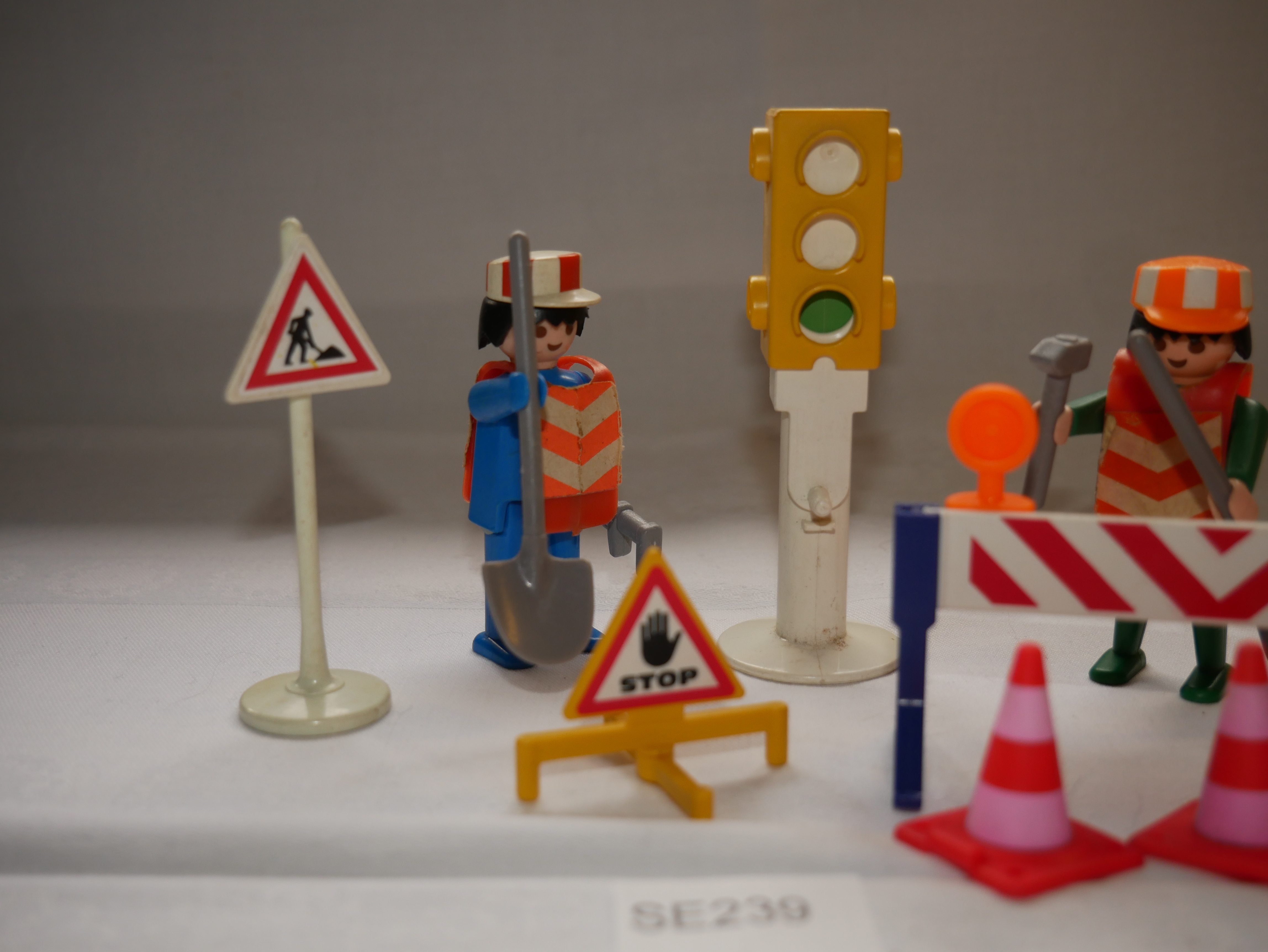 Playmobil Set Baustelle, Bauarbeiter mit Ampel