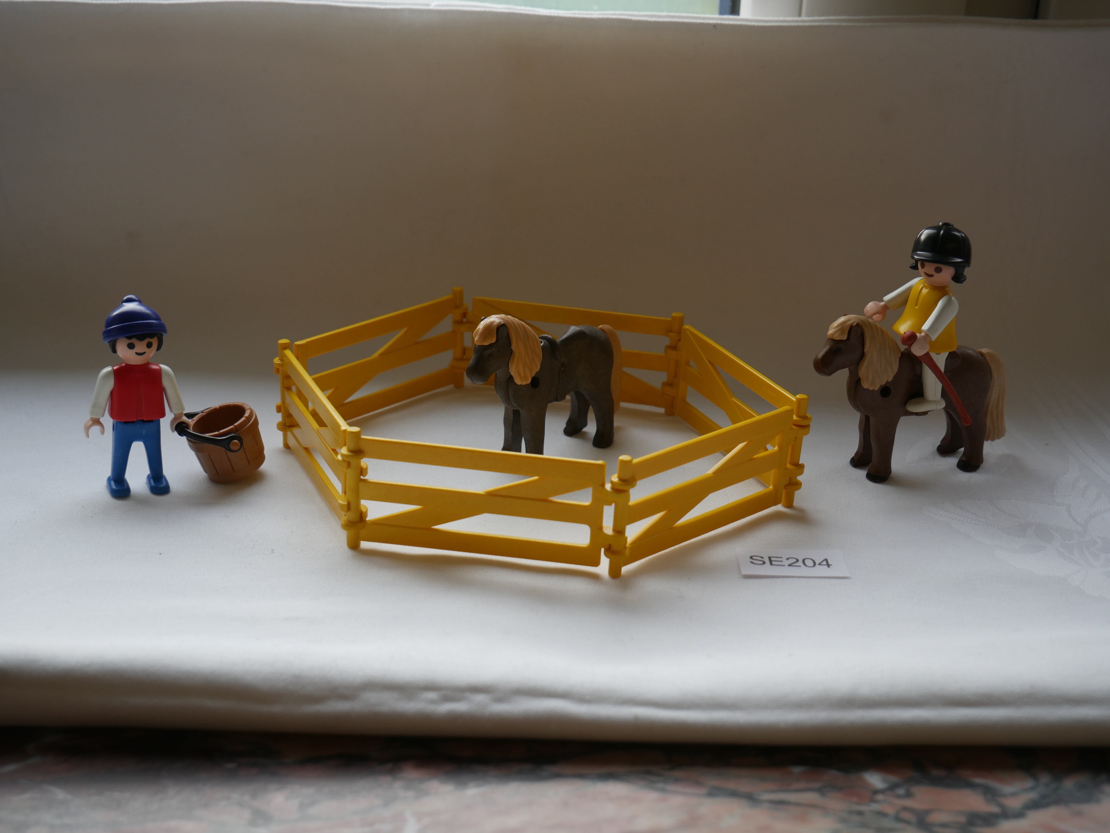 Playmobil Ergänzungsset zu Bauernhof, Reiterhof, Ponyhof, Pony und Zaun