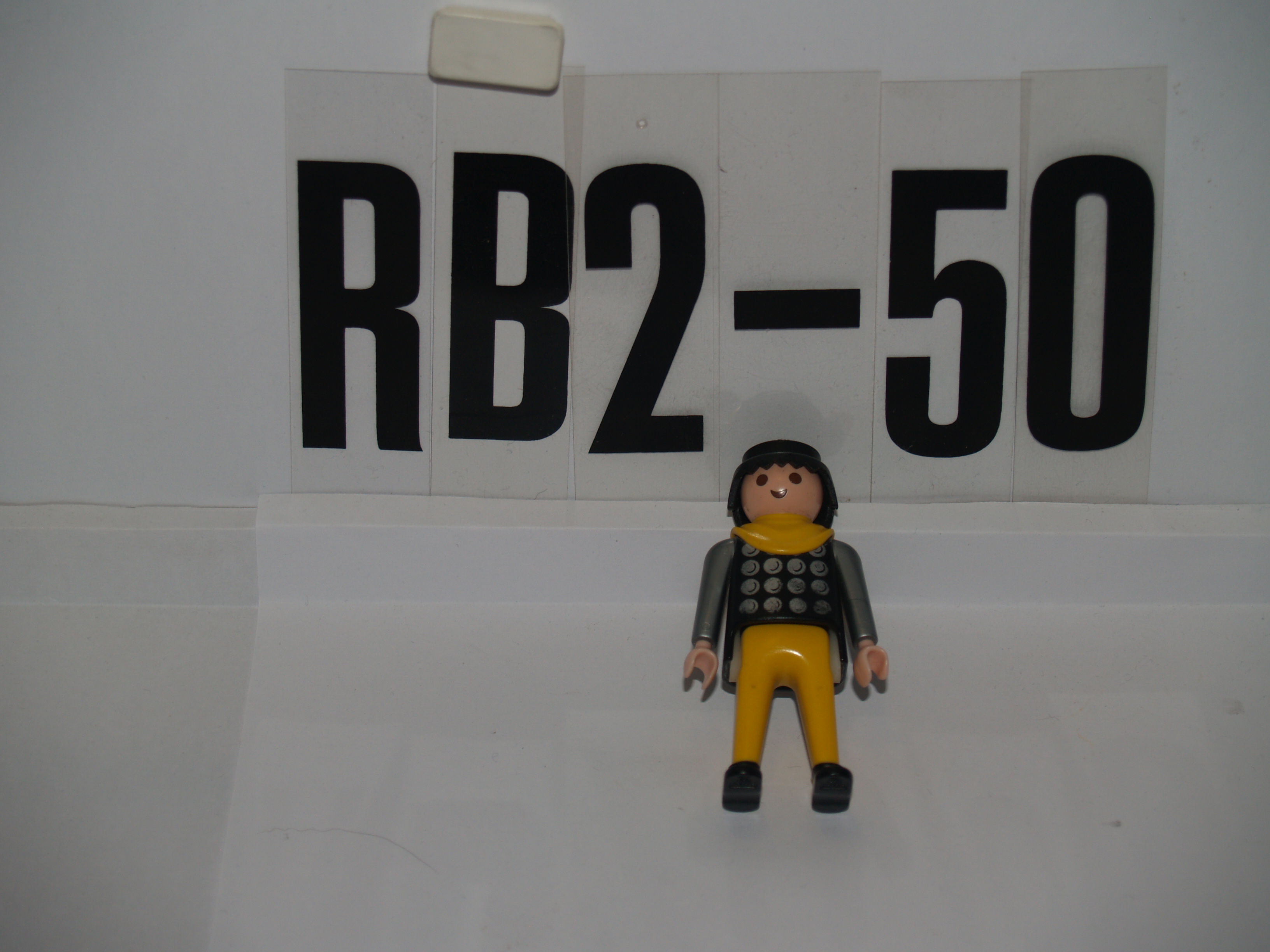 Playmobil Bogenschütze mit gelben Hosen aus 3887, Grundfigur